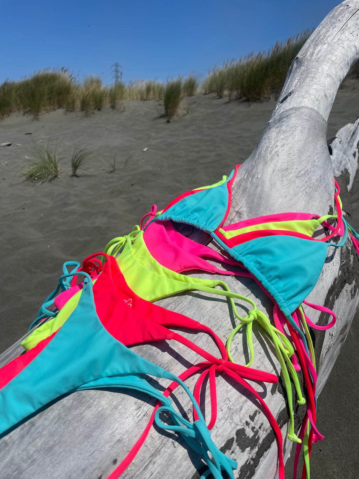 Lightning Triangle Top - Yellow